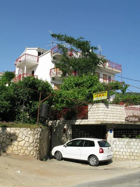 Apartments Ana 트로기르 0*,  크로아티아